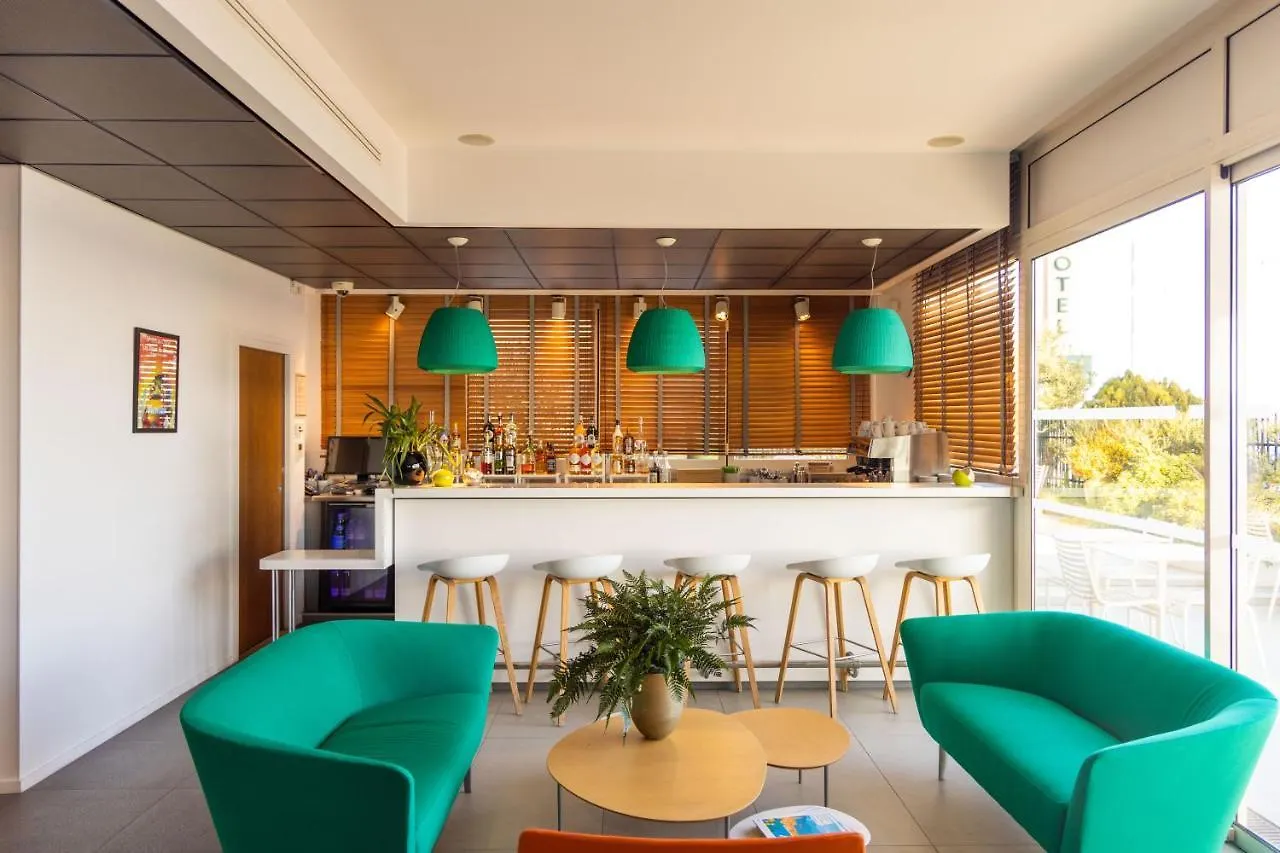 מנטון Hotel Riva Art & Spa
